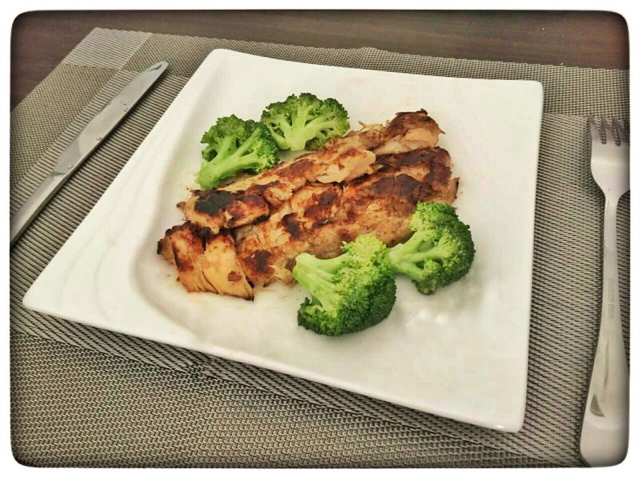 酷炫屌炸天好吃的煎鸡胸肉（香蒜蜂蜜煎鸡胸肉）