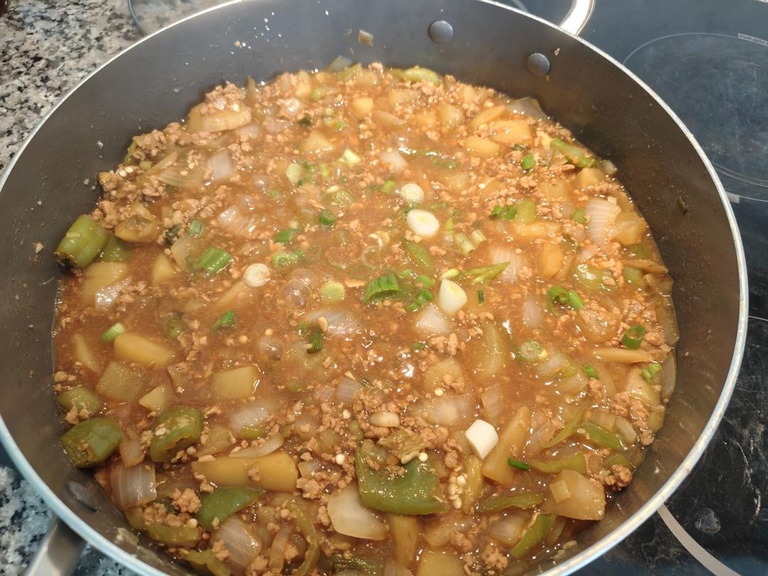 肉沫土豆饭