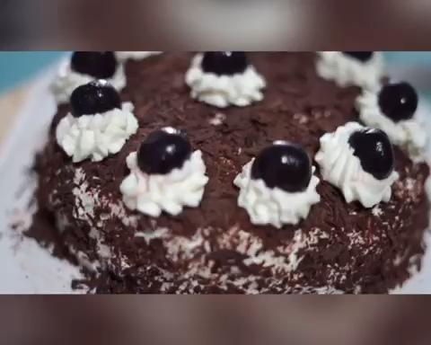 零失败的黑森林蛋糕（含巧克力戚风蛋糕坯做法）的做法