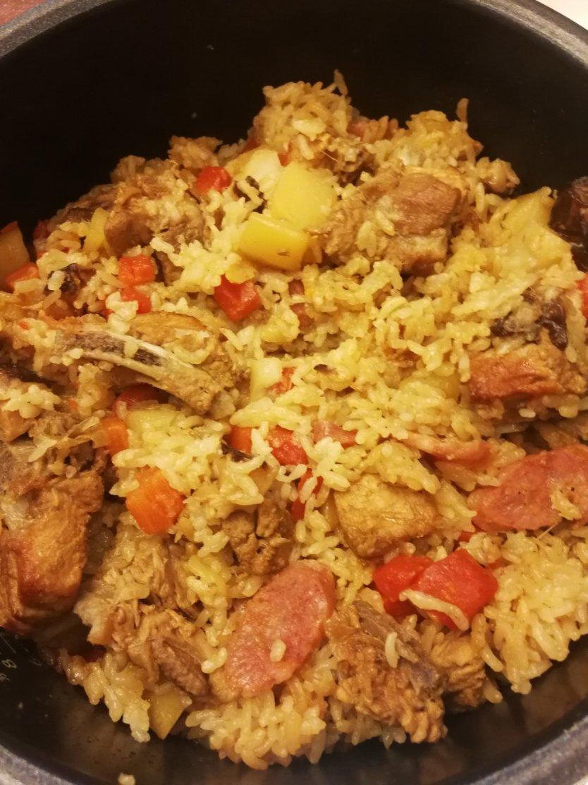 喷香排骨焖饭（爆好吃）