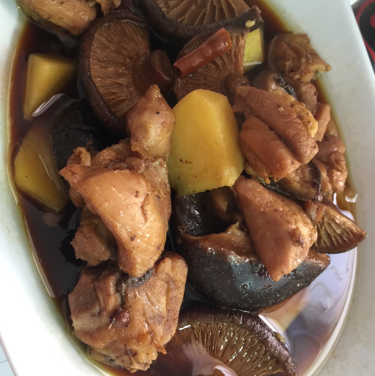 小鸡炖蘑菇