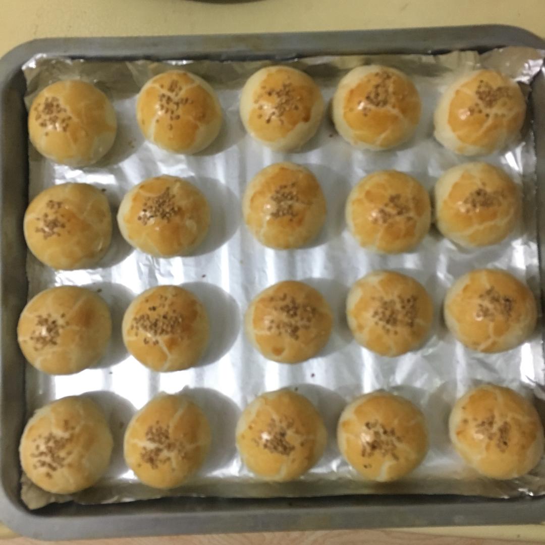 豆沙蛋黄酥