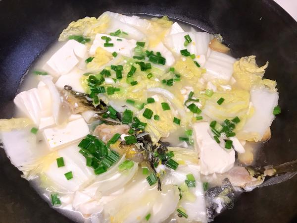 简单易上手的昂刺鱼豆腐菌菇汤