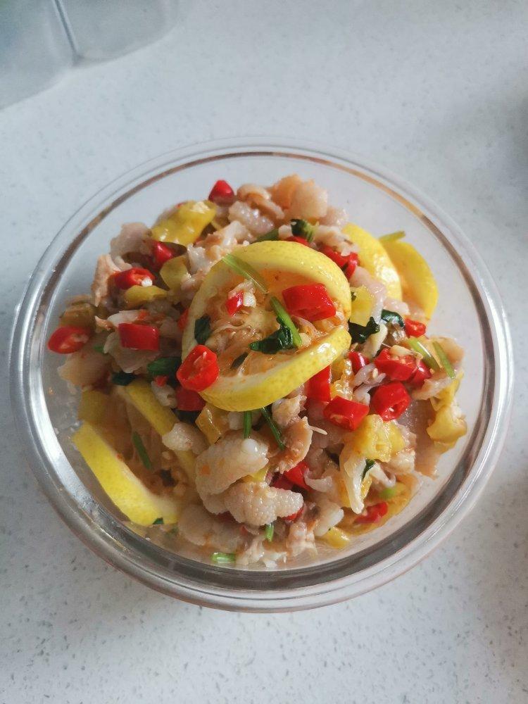 【酸辣无骨凤爪】