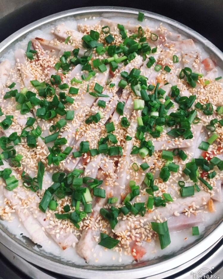广式腊味芋头糕