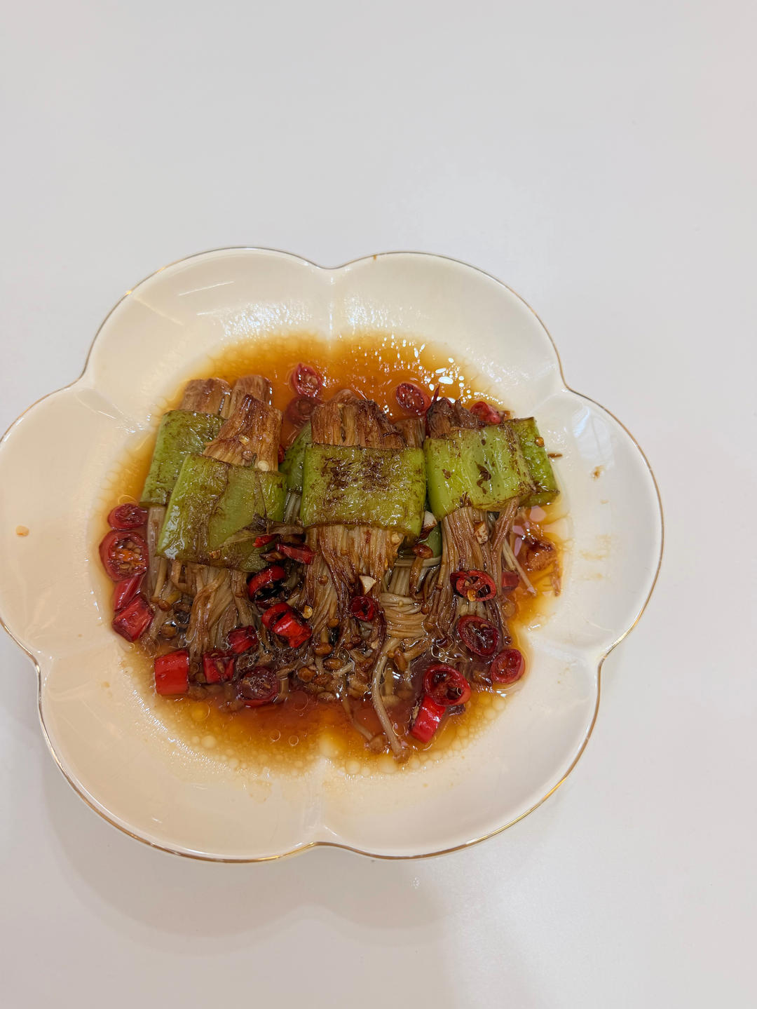 青椒卷金针菇，无敌下饭