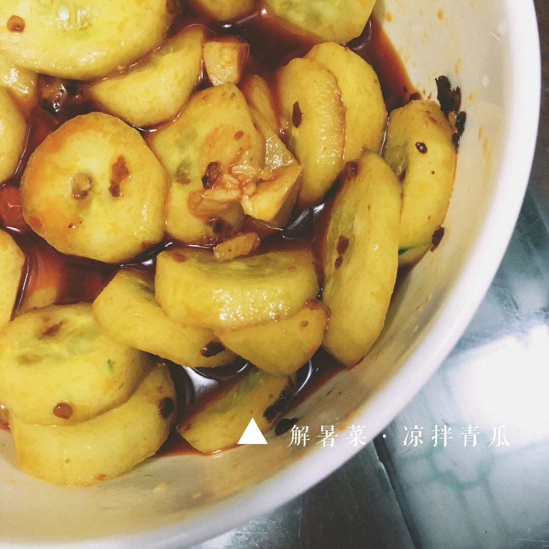 凉拌拍黄瓜