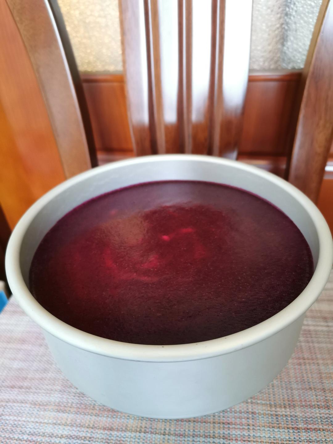 八寸火龙果慕斯蛋糕