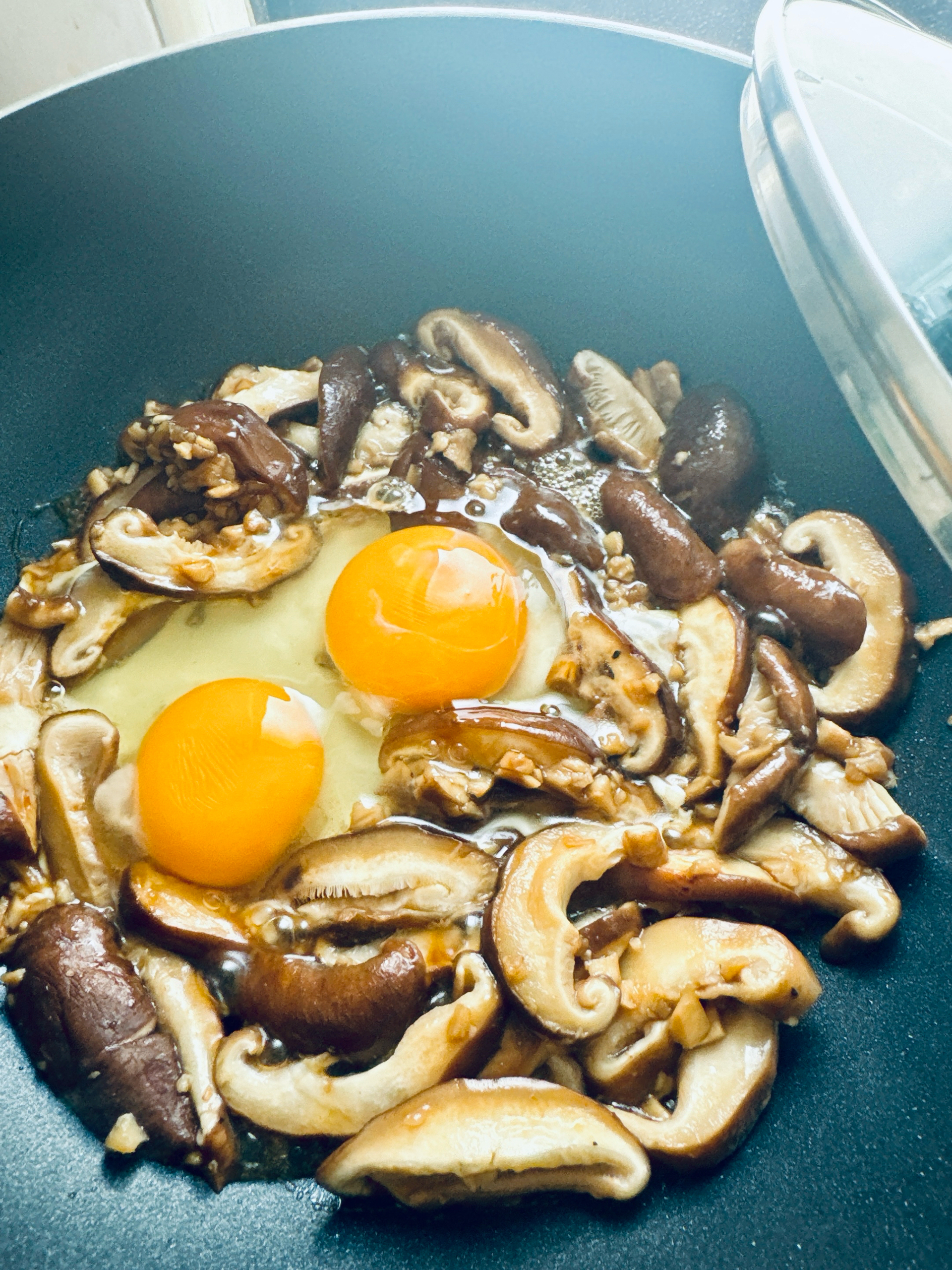 🍄香菇鸡蛋闷炒菜，无淀粉低碳生酮