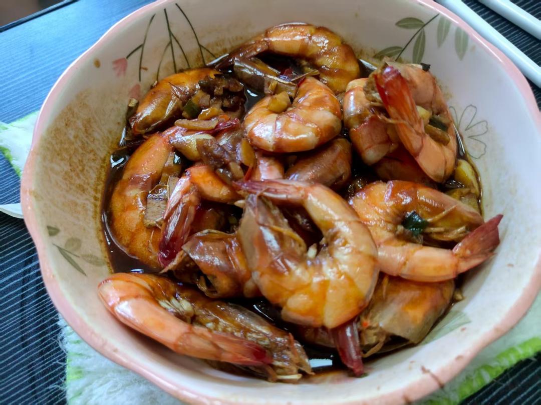 听说这是小朋友最爱吃的红烧虾🦐