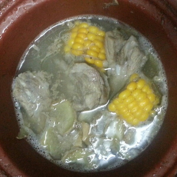 玉米山药排骨汤