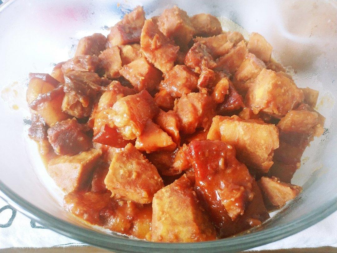 不油腻的土豆红烧肉