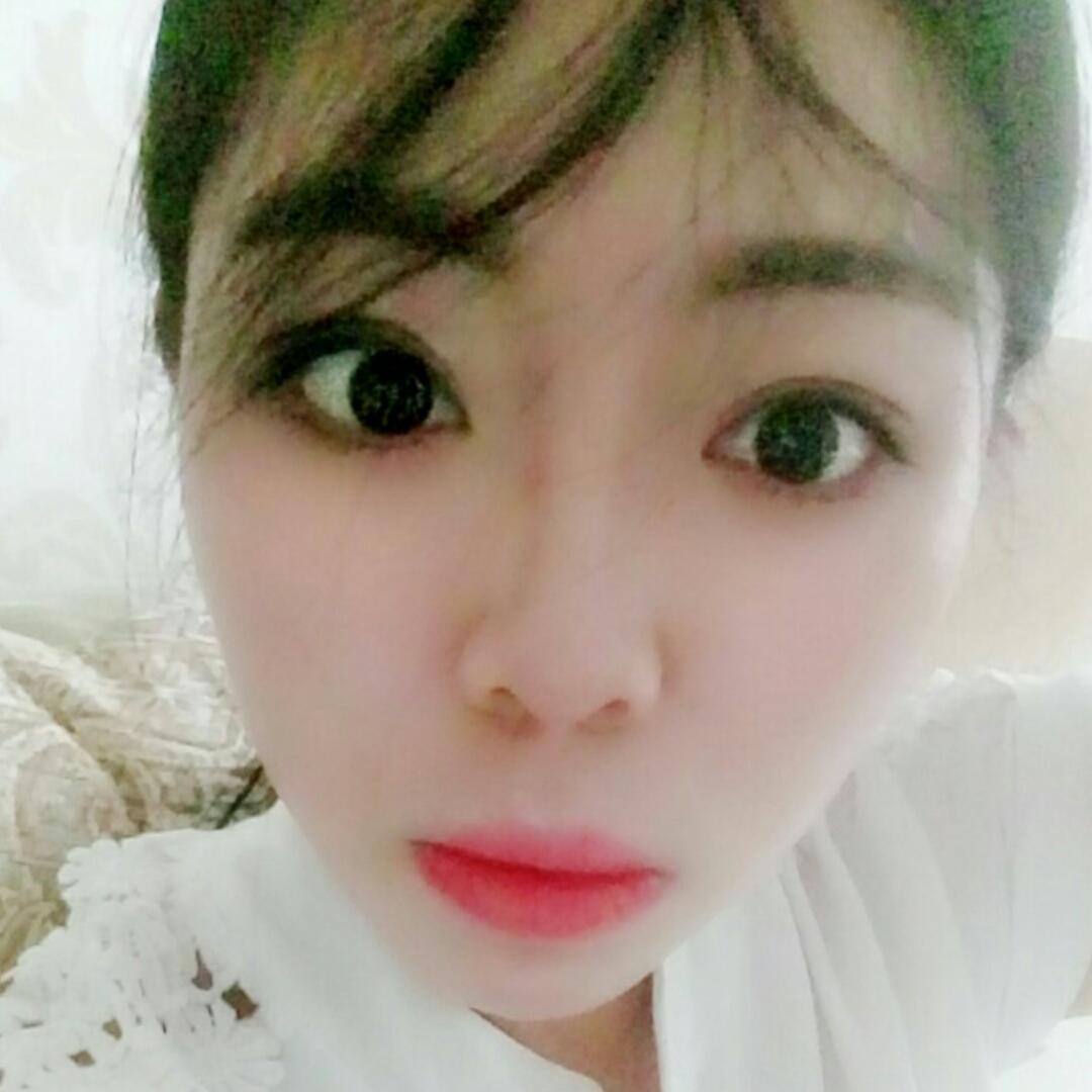 A吃货小姐姐