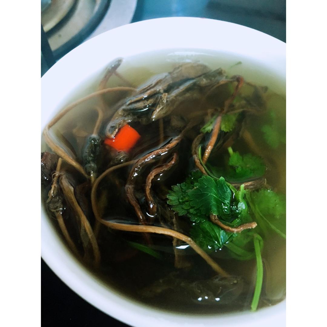 云南腾冲特色青龙过海汤 干腌菜汤 开胃汤 酸辣口味