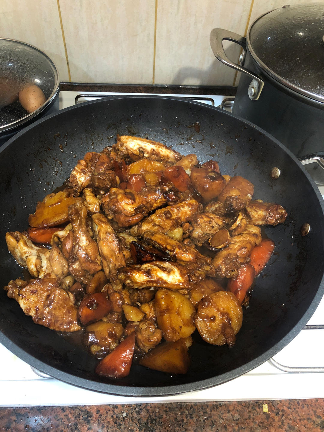 超入味的土豆焖鸡翅