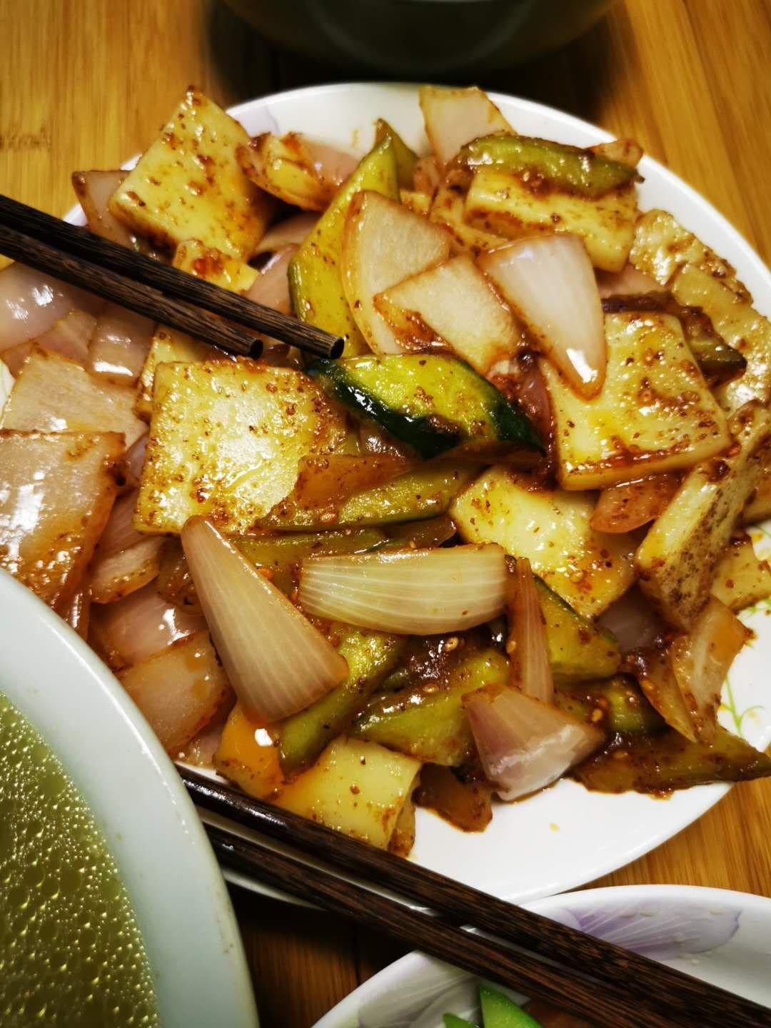 黑椒洋葱牛肉炒年糕