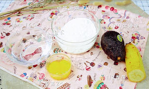 牛油果香蕉松饼 【宝宝辅食】的做法 步骤1