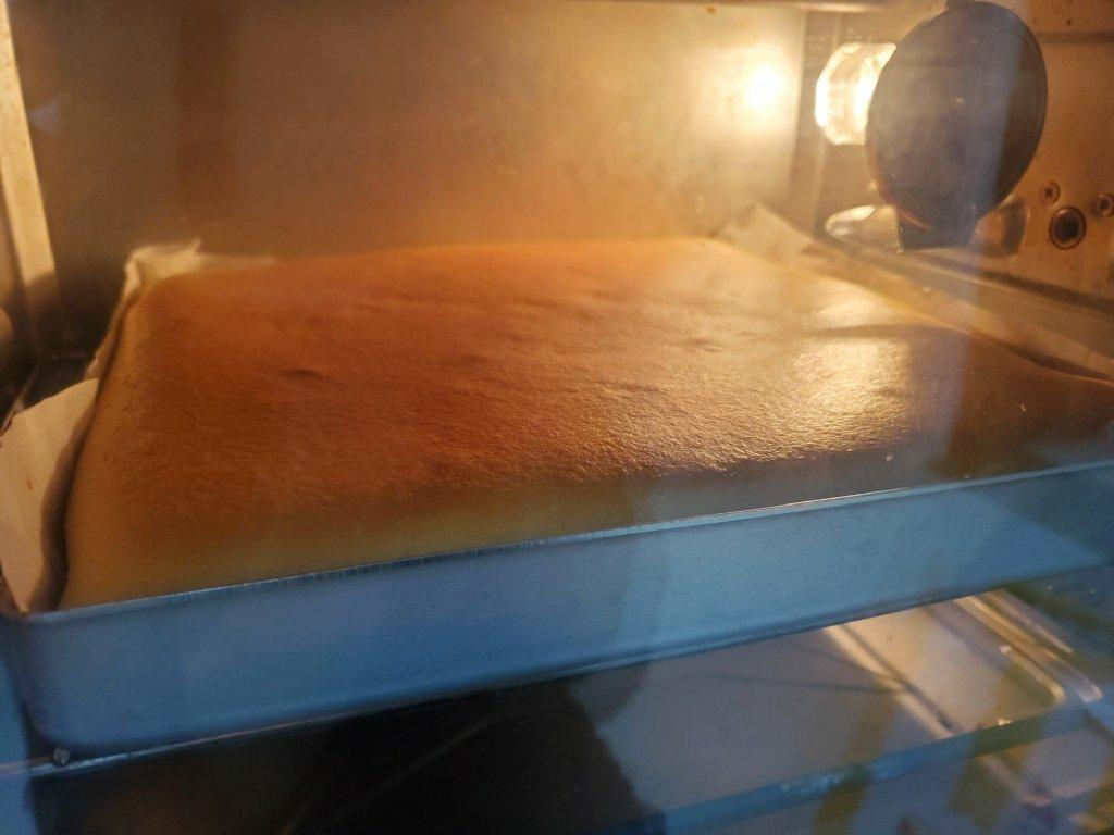 蛋糕卷这样做‼️不掉皮不开裂（小视频食谱）
