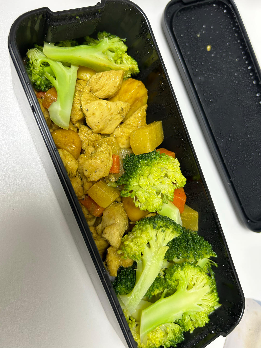 咖喱是鸡胸肉最好的归宿：简单易上手的咖喱鸡肉饭