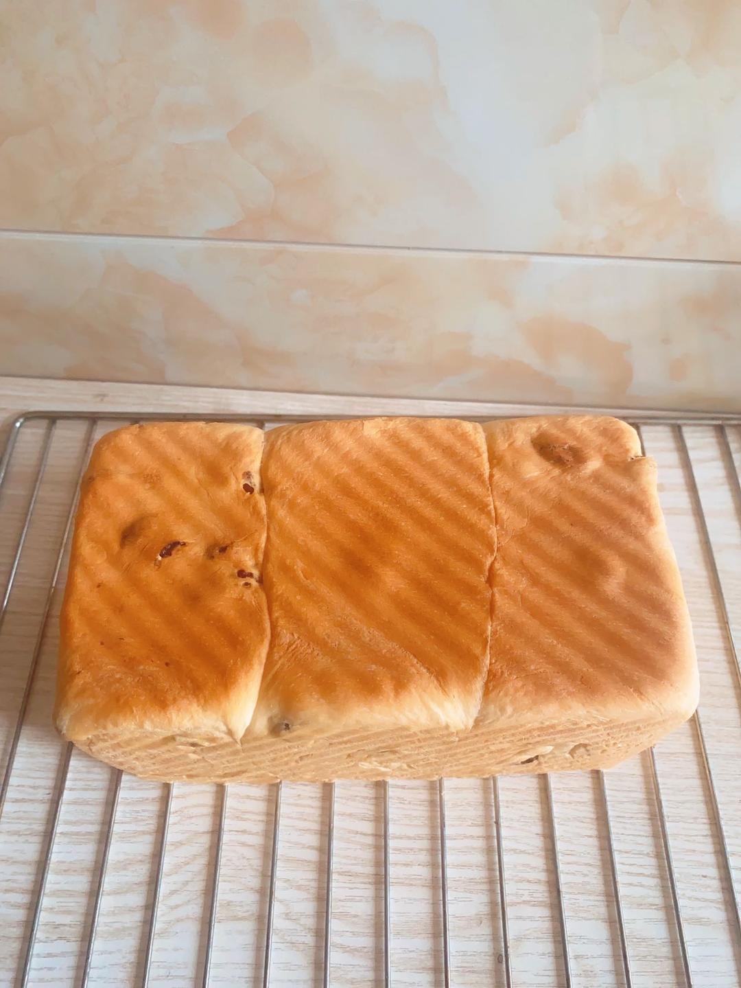 超柔软一发‼️奶香葡萄干手撕吐司『松软拉丝』
