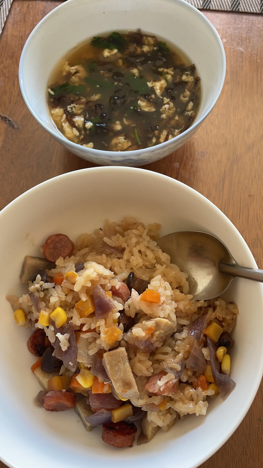 懒人必备～电饭煲腊肠焖饭