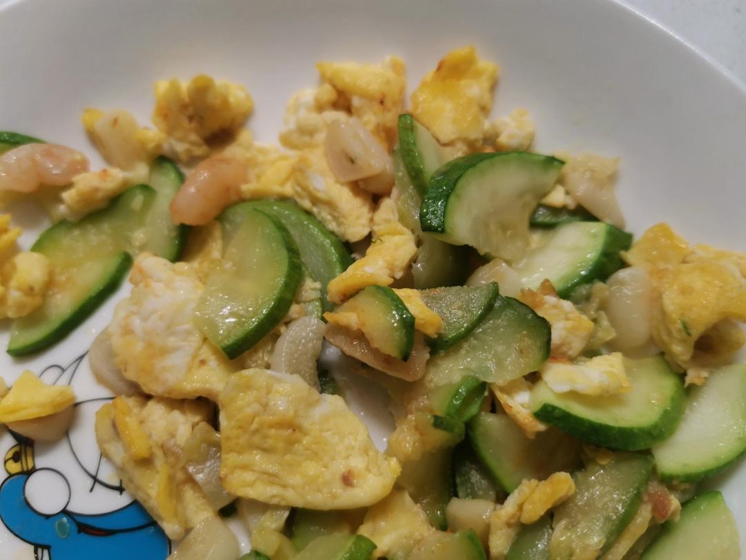 西葫芦虾仁炒鸡蛋