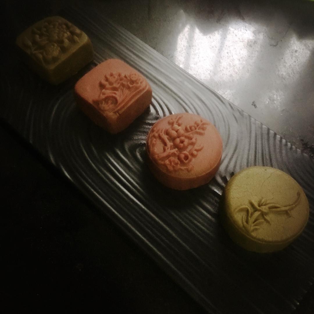 当下最流行的月饼----通透奶黄流心月饼配方、细节和理论