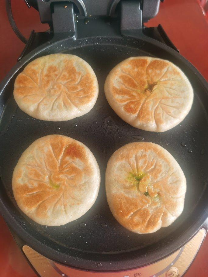 皮薄馅大～韭菜鸡蛋饼
