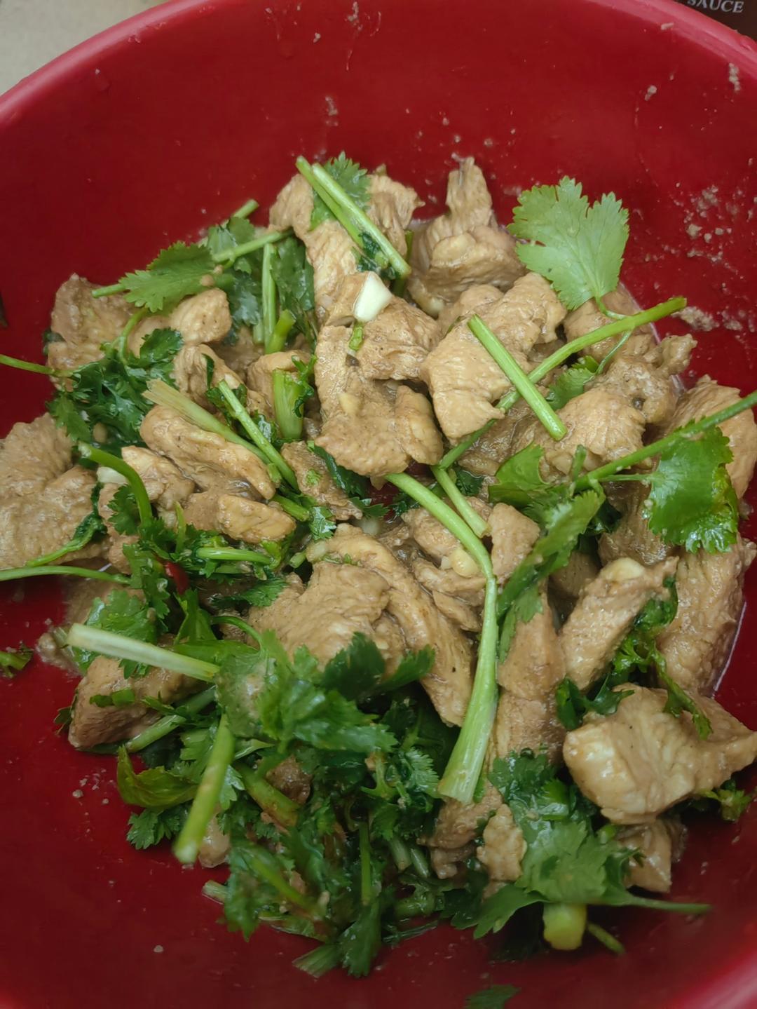 香菜拌鸡胸肉