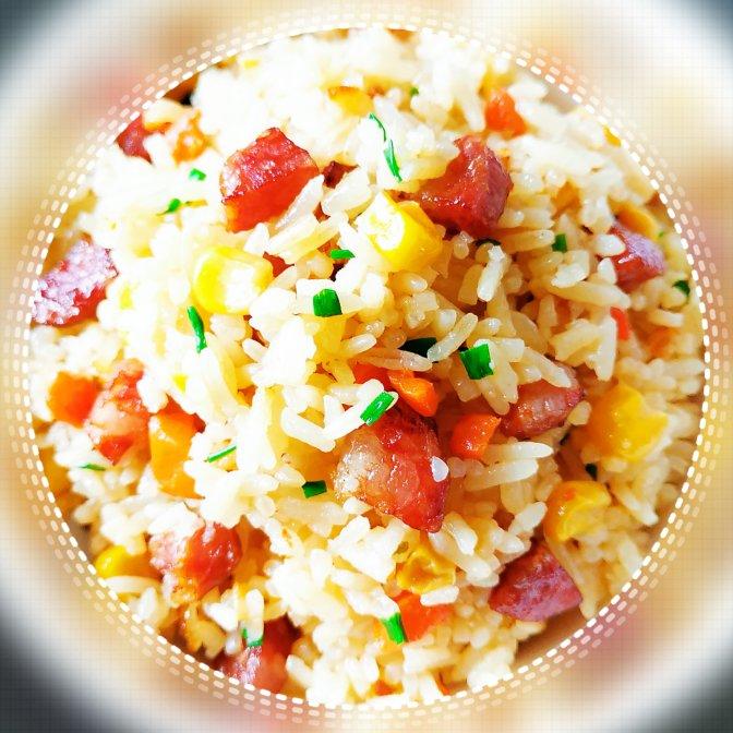 香肠煲仔饭