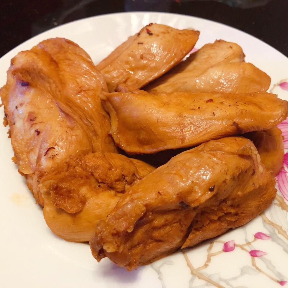 佩尼ge做的减脂餐卤鸡胸肉