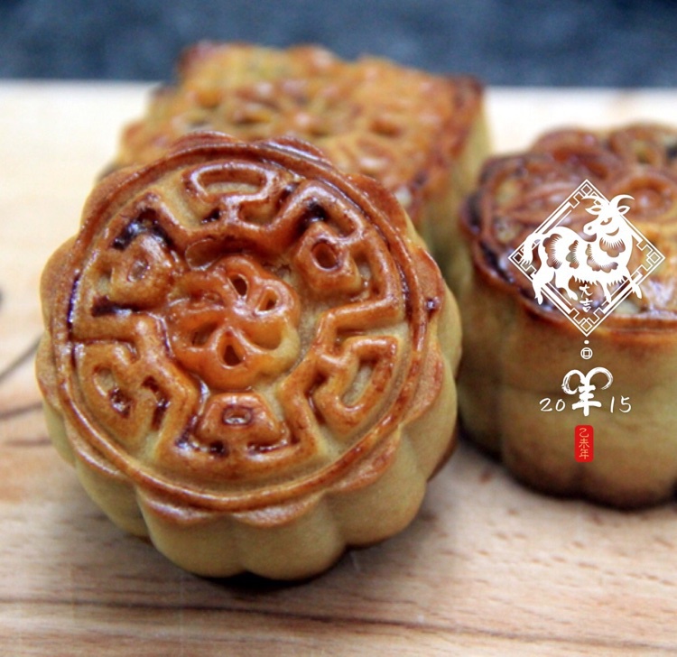 广式月饼——蛋黄莲蓉月饼