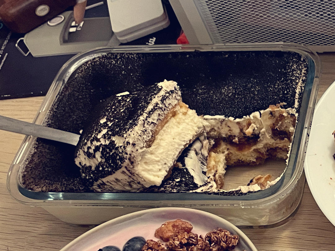 在欧洲学会的经典版提拉米苏