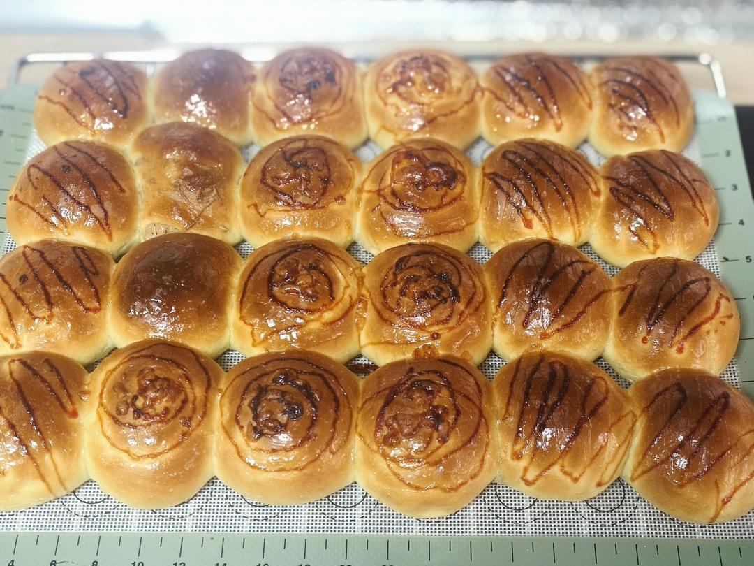 咸香松软的芝士小餐包，简单易做，巨好吃✅