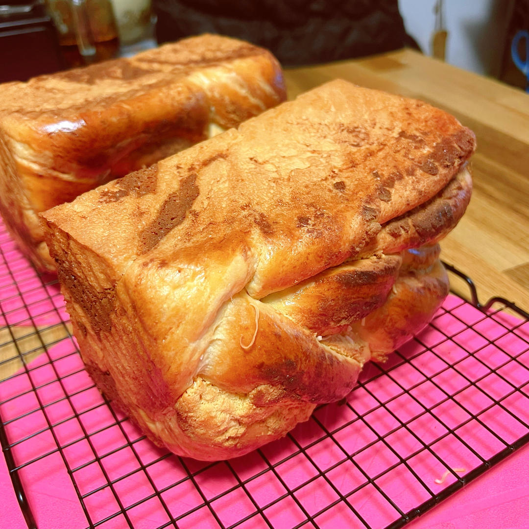 三重奶香奶酥吐司
