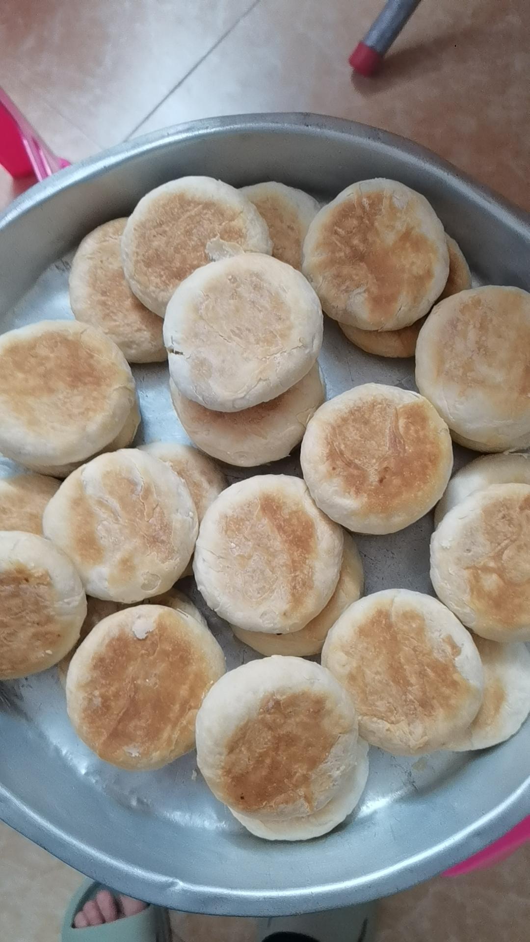 不用揉皮也能做出酥掉渣的绿豆酥饼