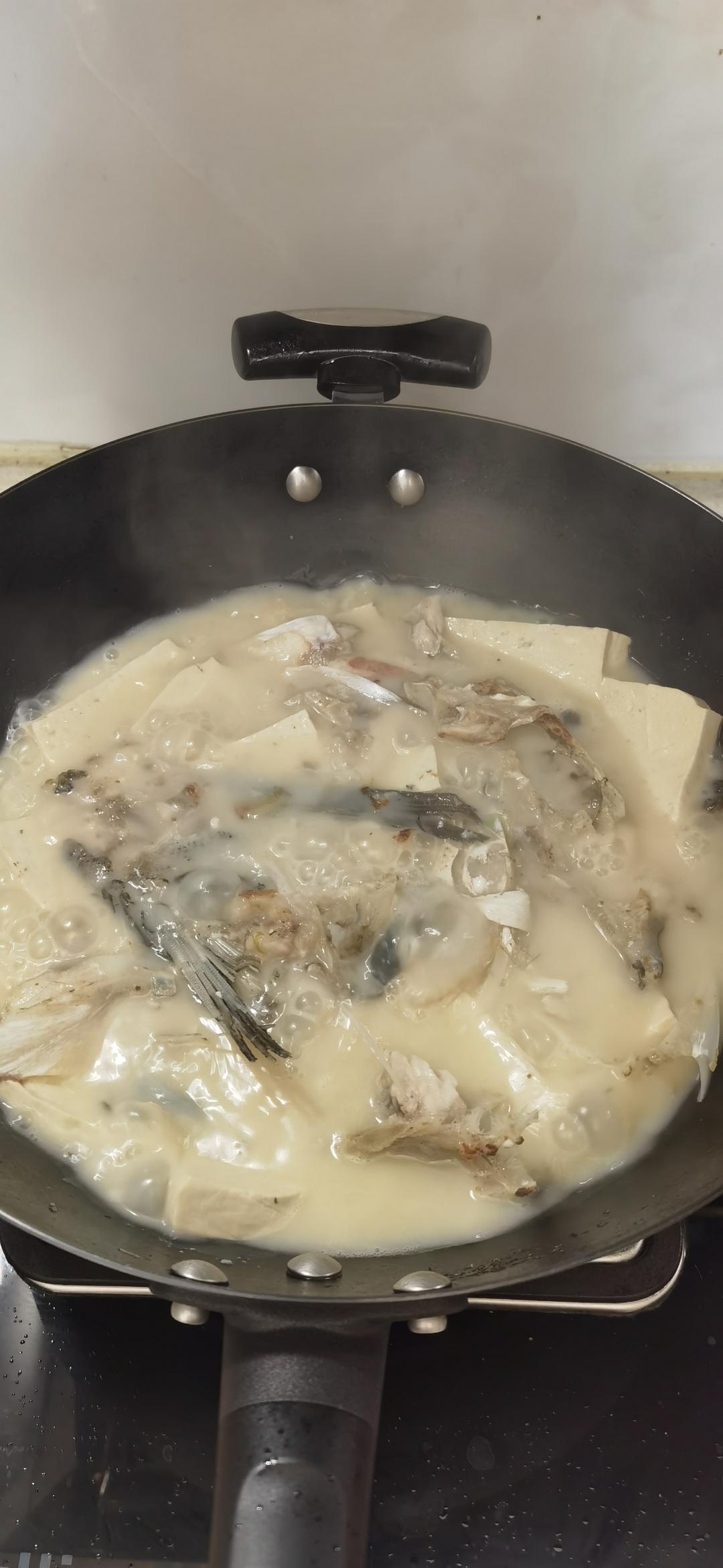 鱼头豆腐汤