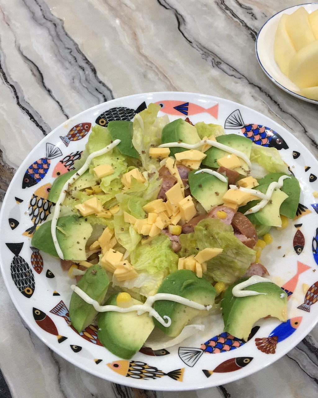 早餐之牛油果鸡蛋沙拉