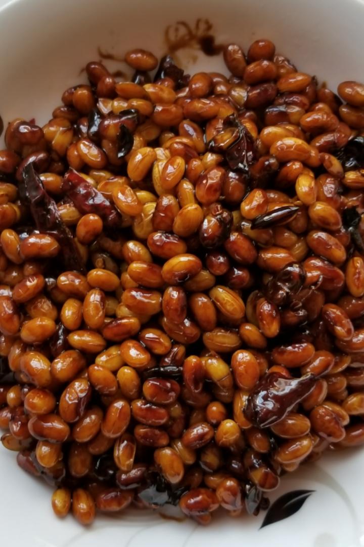 我是一只馋嘴猫做的酱黄豆