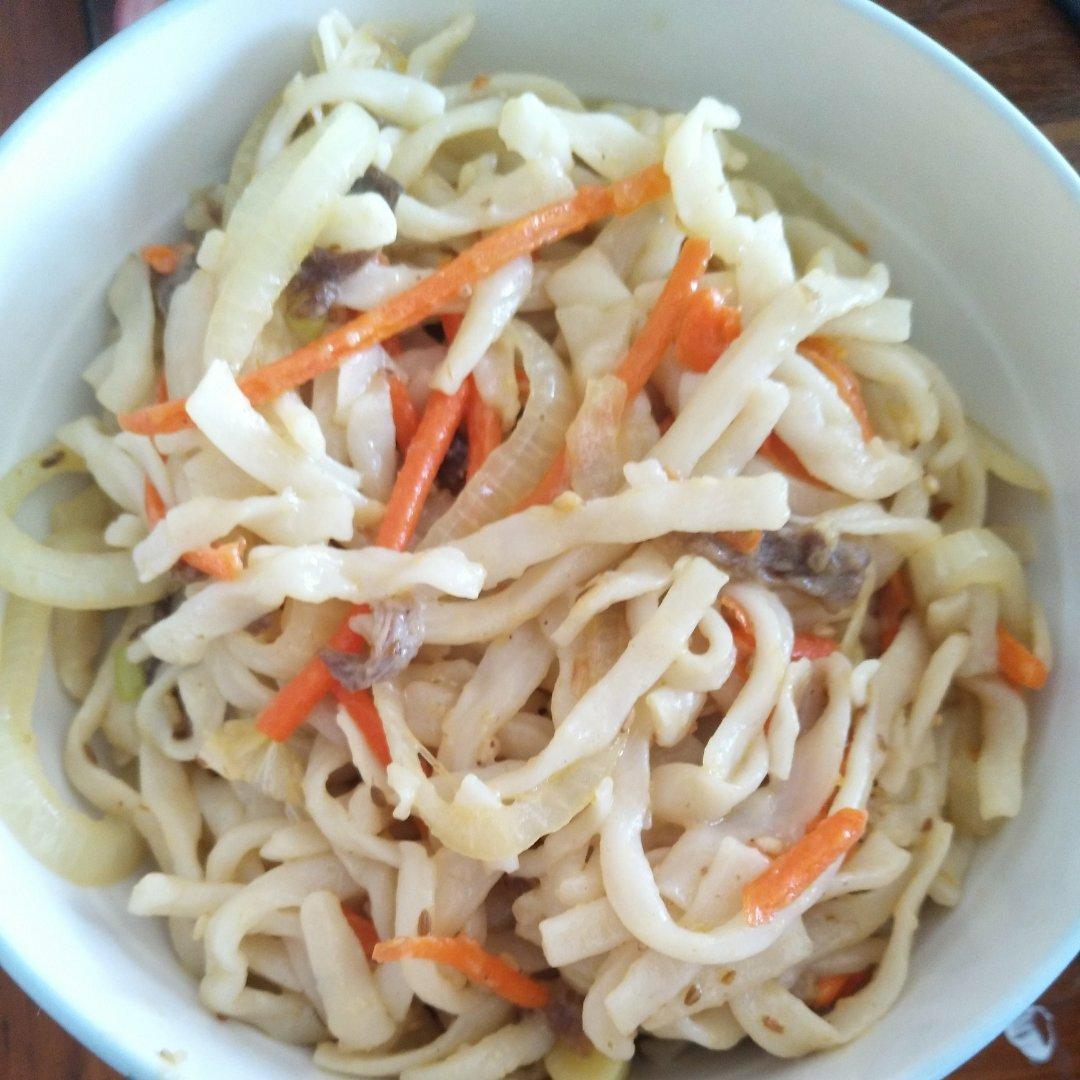 孜然牛肉炒面