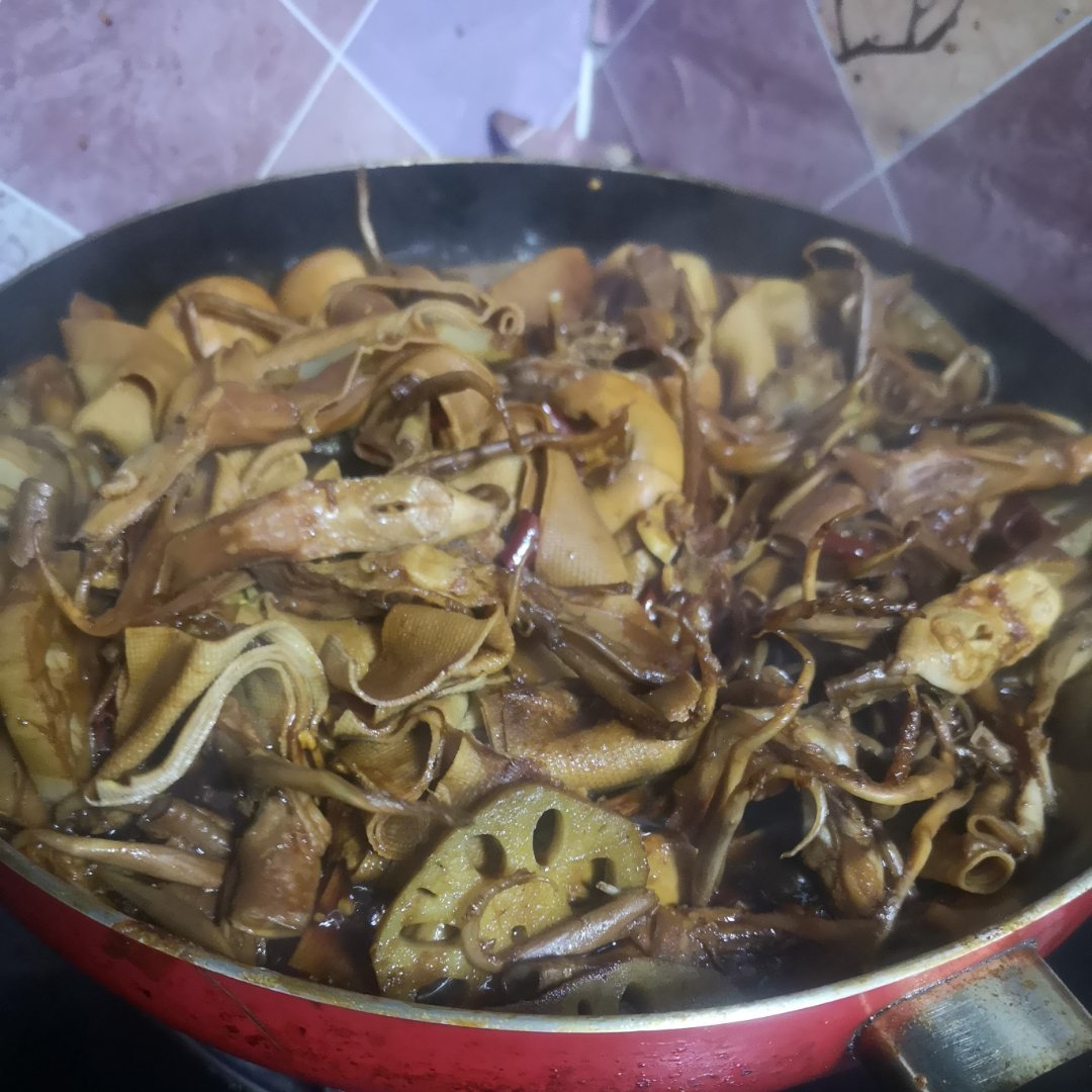 周黑鸭就是这个味儿~~卤鸭舌•鸭翅•鸭脖•鸭肠