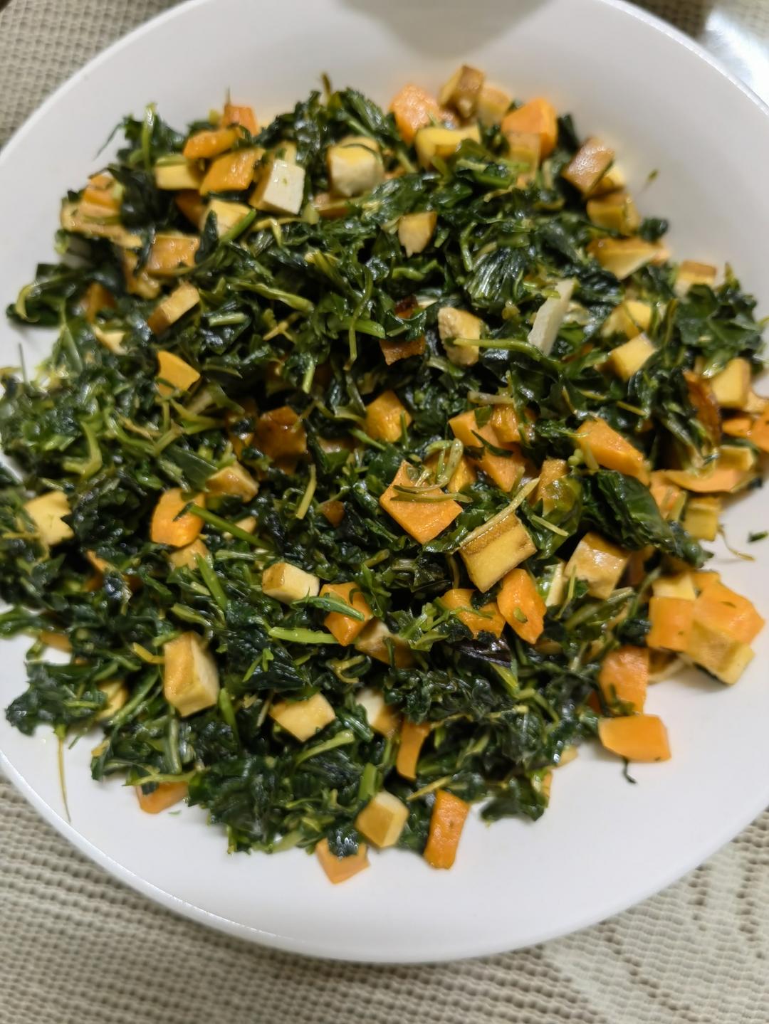 父亲的马兰头炒香干