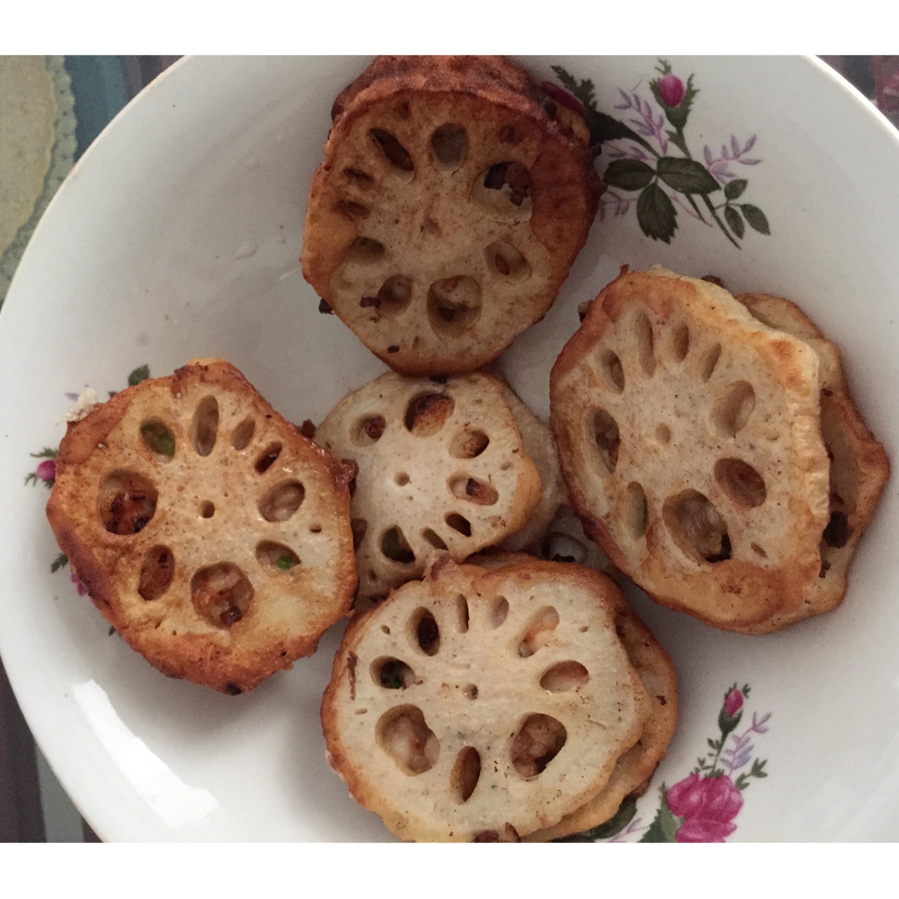 煎藕夹（Fried Lotus Root Sandwiches)