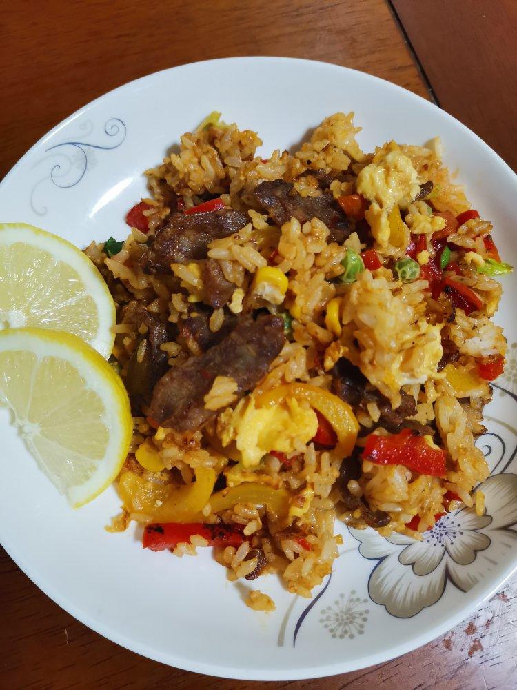 爆好吃的无敌腊肠炒饭