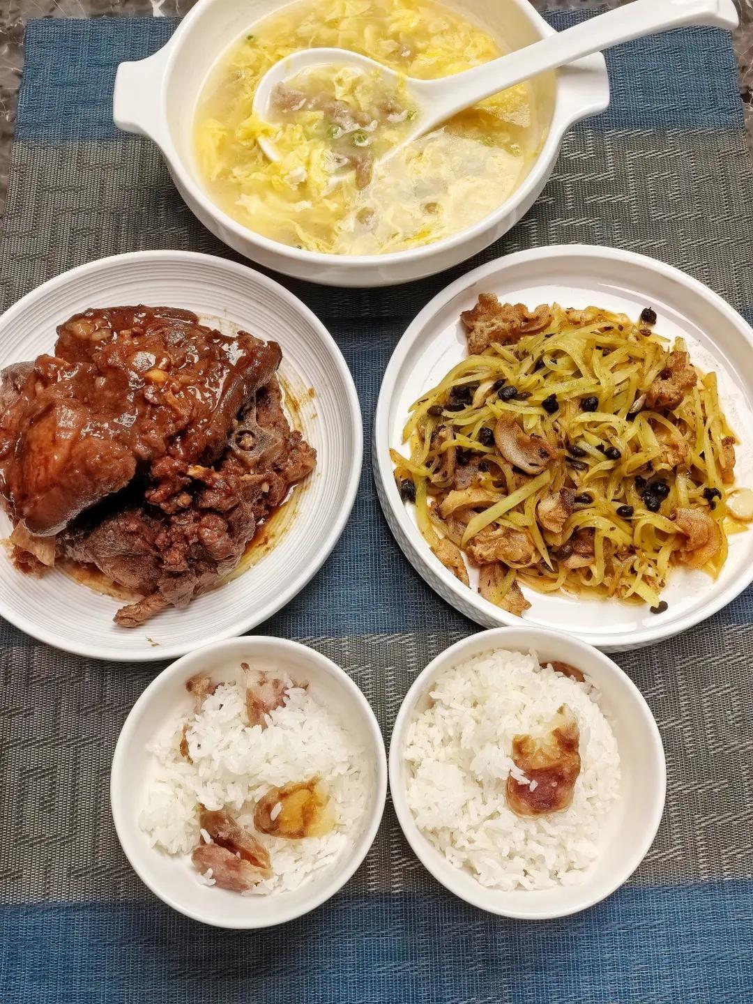 午餐•2026年4月21日