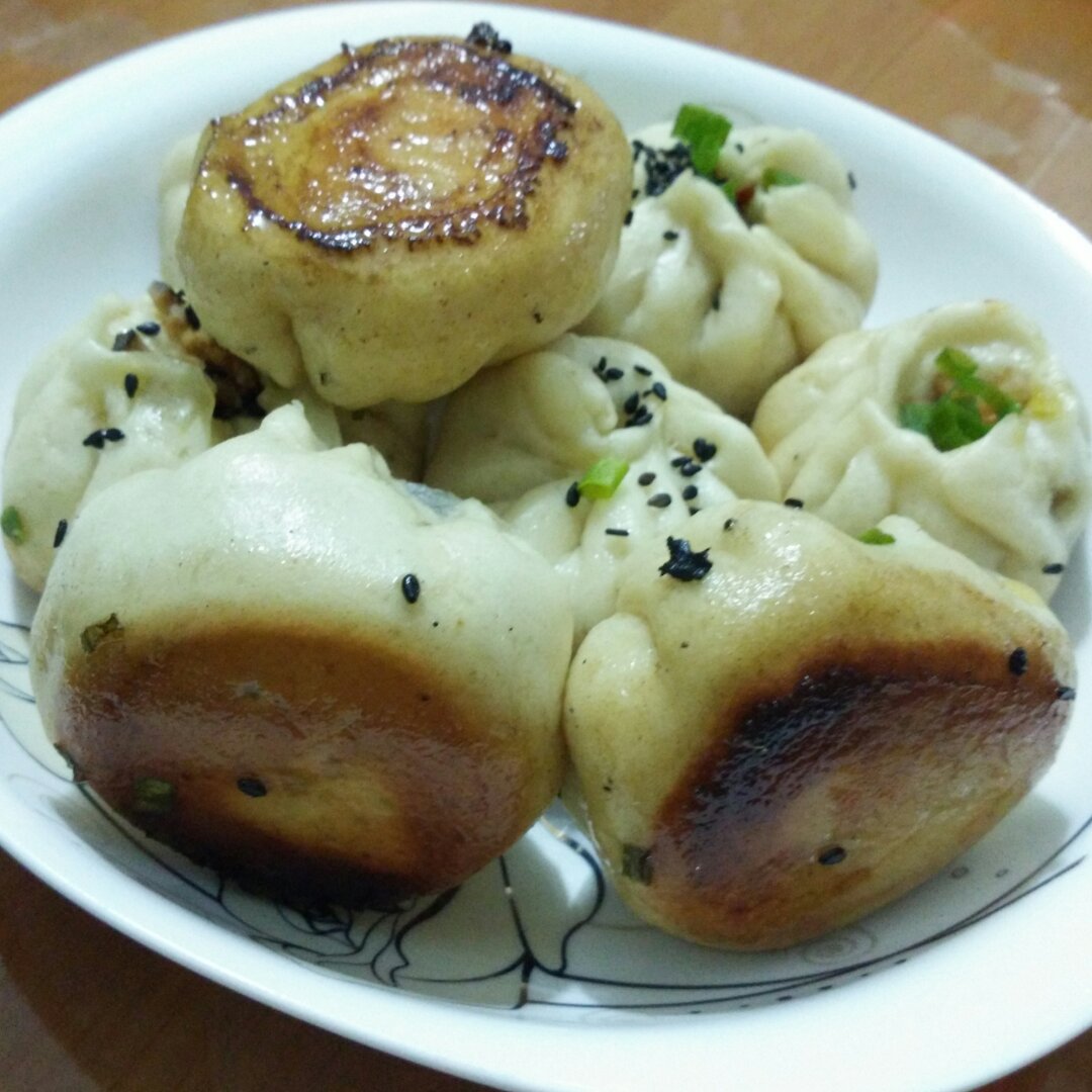 鲜虾猪肉生煎包（一定要看视频哟~）