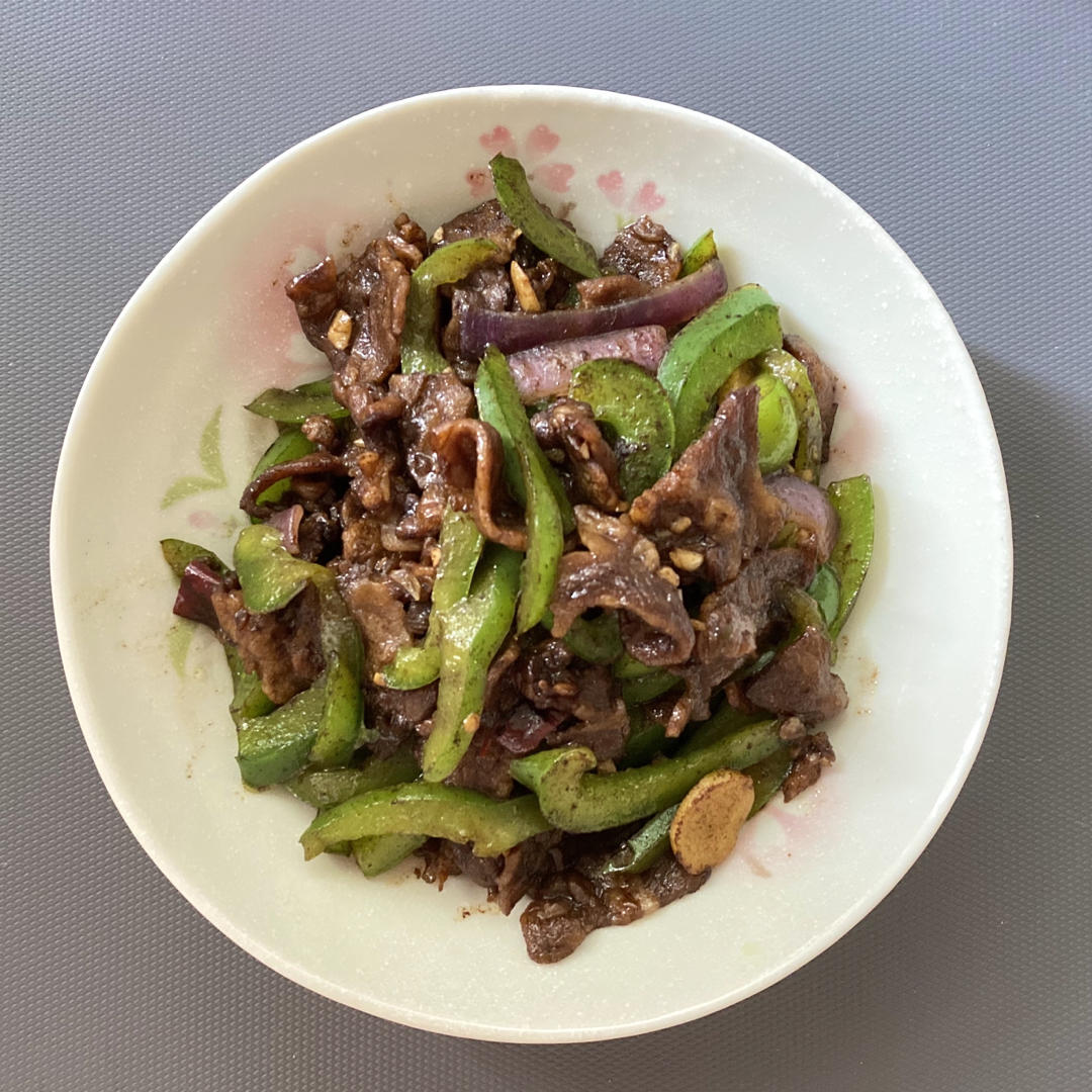 【小高姐】青椒牛肉 如何炒出嫩滑的牛肉