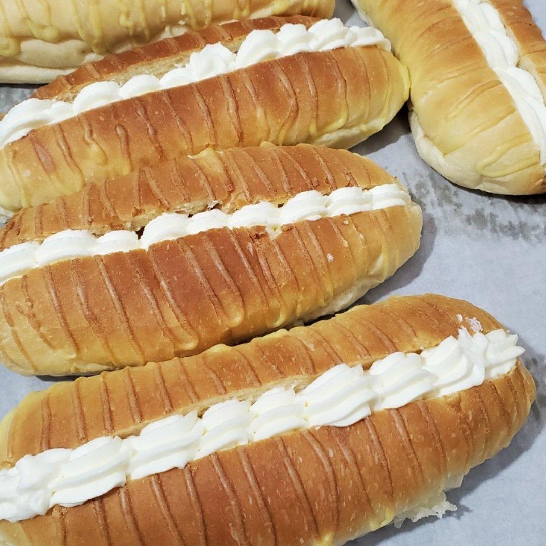 70%中种法鲜奶雪露面包~