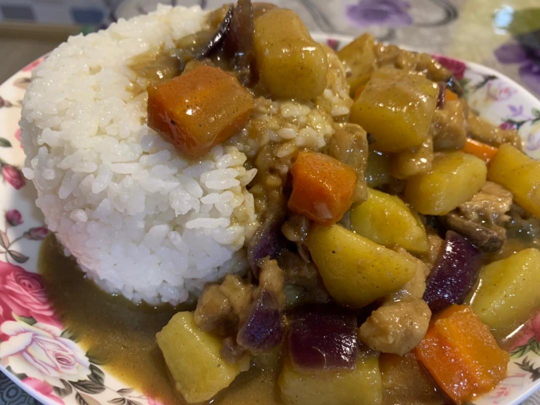 咖喱鸡肉饭