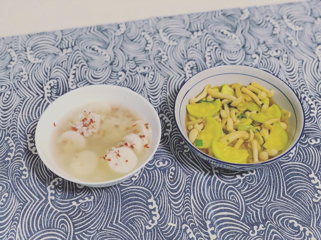 西葫芦炒海鲜菇